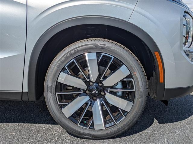 new 2025 Mitsubishi Outlander car, priced at $38,355