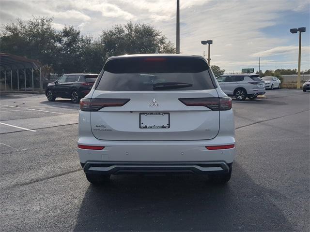 new 2025 Mitsubishi Outlander car, priced at $40,040
