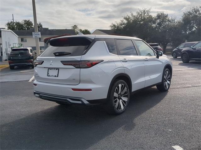 new 2025 Mitsubishi Outlander car, priced at $40,040