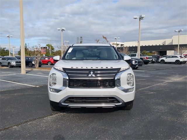 new 2025 Mitsubishi Outlander car, priced at $40,040