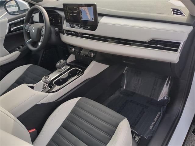 new 2025 Mitsubishi Outlander car, priced at $40,040