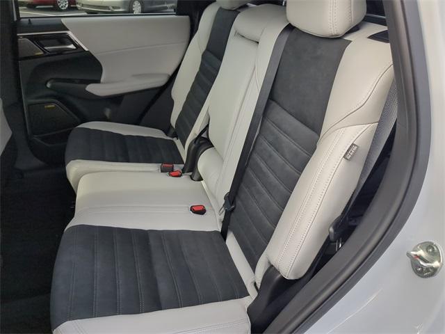 new 2025 Mitsubishi Outlander car, priced at $40,040