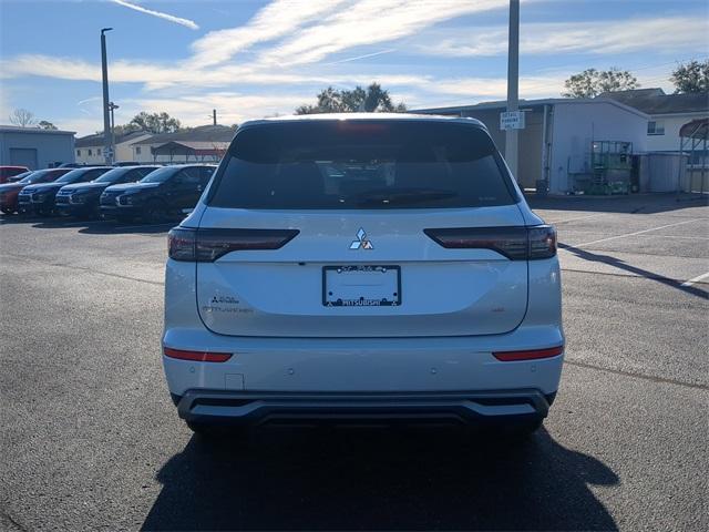 new 2025 Mitsubishi Outlander car, priced at $41,810