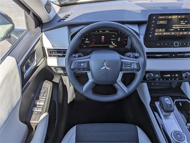 new 2025 Mitsubishi Outlander car, priced at $40,350