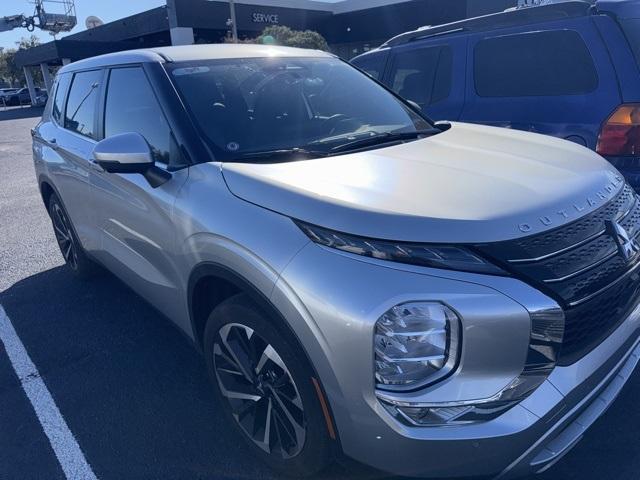 used 2024 Mitsubishi Outlander car, priced at $17,117