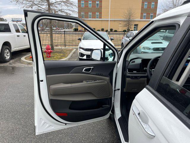 new 2026 Kia Carnival car, priced at $41,205