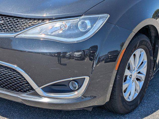 used 2019 Chrysler Pacifica car, priced at $15,285