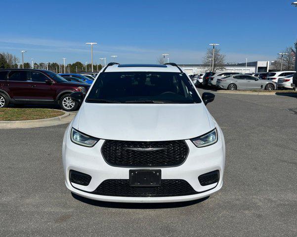 used 2025 Chrysler Pacifica car, priced at $34,390