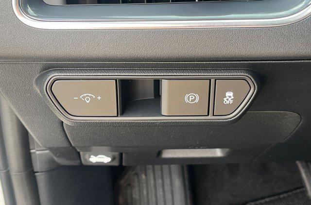 new 2025 Kia K4 car, priced at $23,765