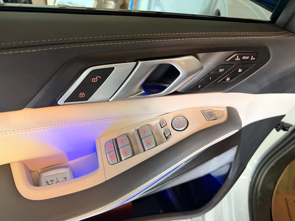 BMW Alpina XB7 view 14