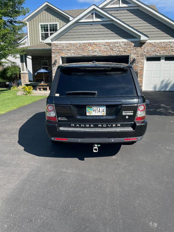 Land Rover Range Rover Sport view 4