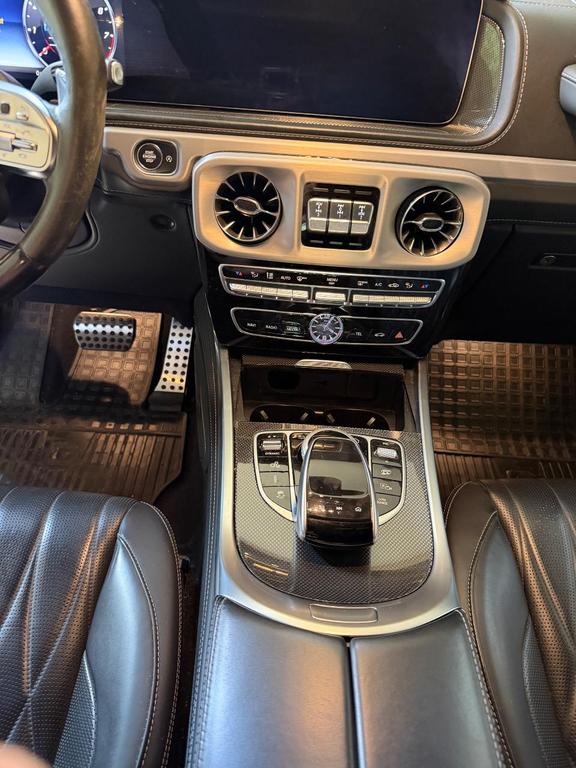 Mercedes-Benz G-Class view 3