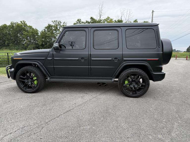 Mercedes-Benz G-Class view 9