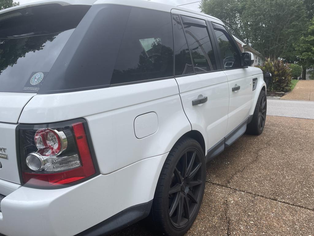 Land Rover Range Rover Sport view 9