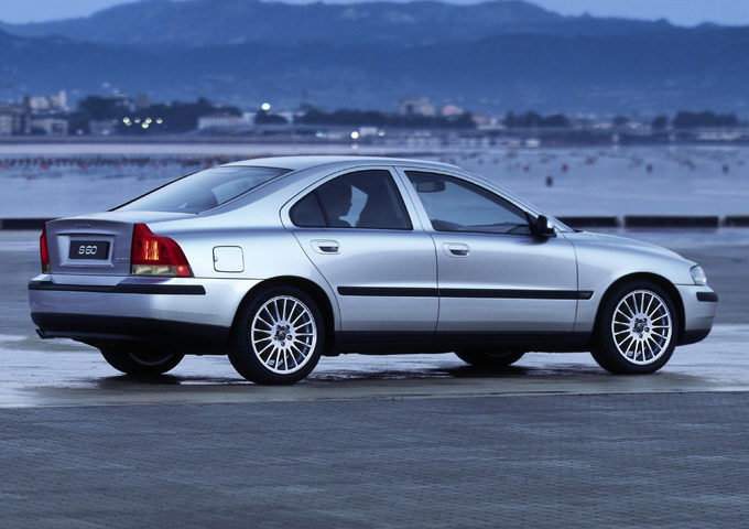 New 2003 Volvo S60
