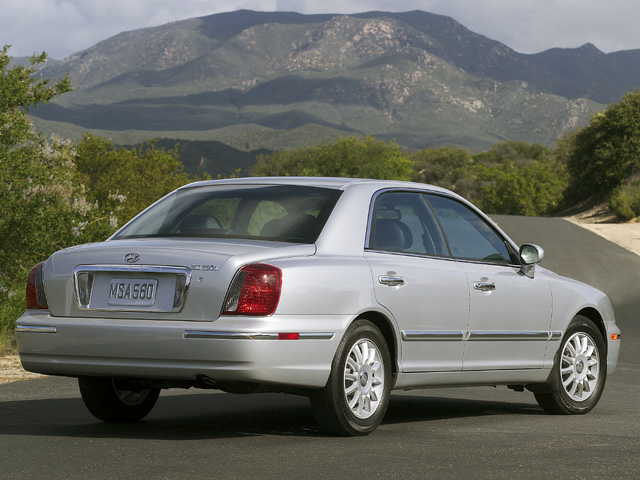 New 2004 Hyundai XG350