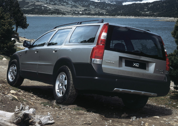 New 2003 Volvo XC70