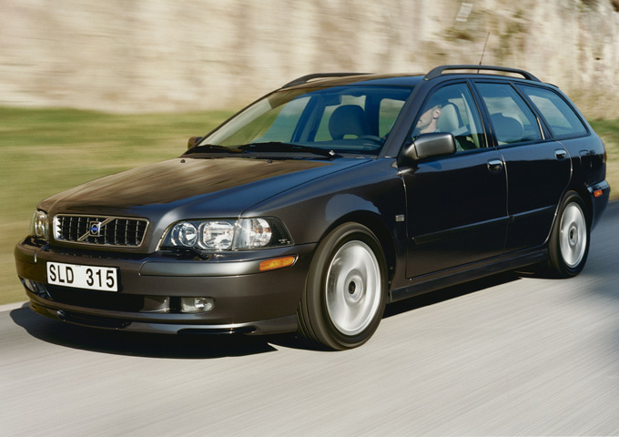 New 2004 Volvo V40
