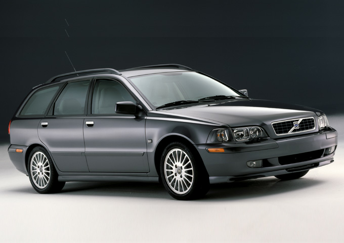 New 2004 Volvo V40