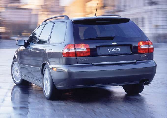 New 2003 Volvo V40