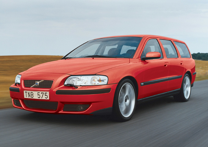 New 2004 Volvo V70