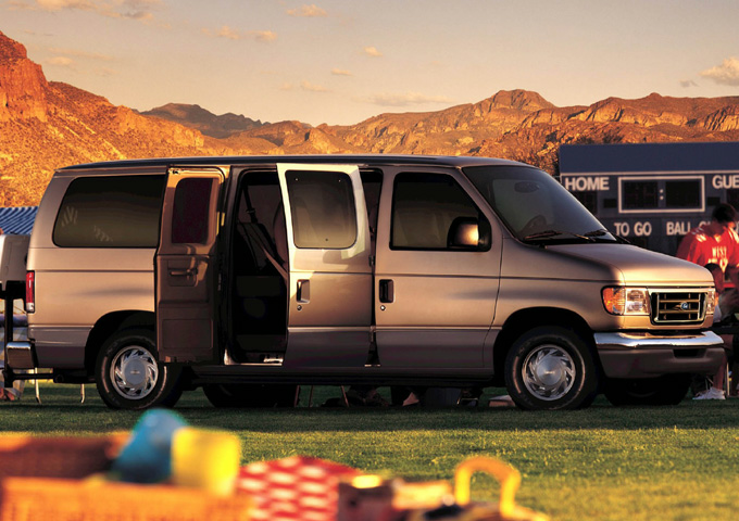 New 2004 Ford E350 Super Duty