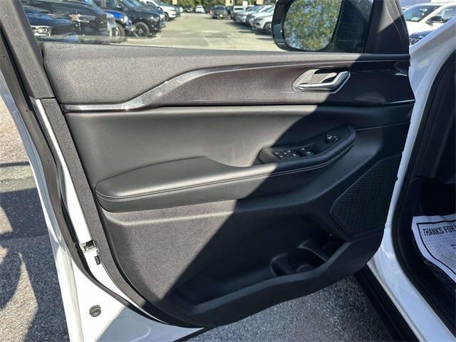 used 2023 Jeep Grand Cherokee car, priced at $27,450