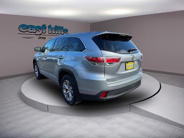 used 2014 Toyota Highlander car, priced at $19,153