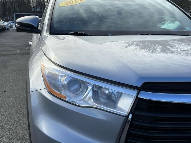 used 2014 Toyota Highlander car, priced at $19,153