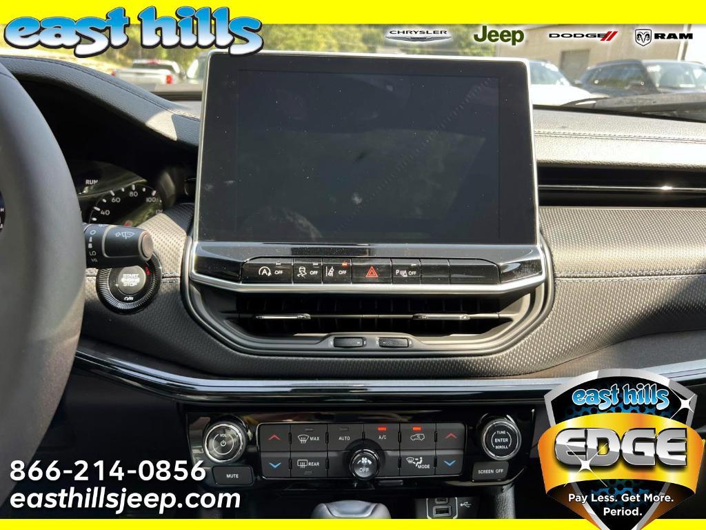 new 2025 Jeep Compass car, priced at $40,105