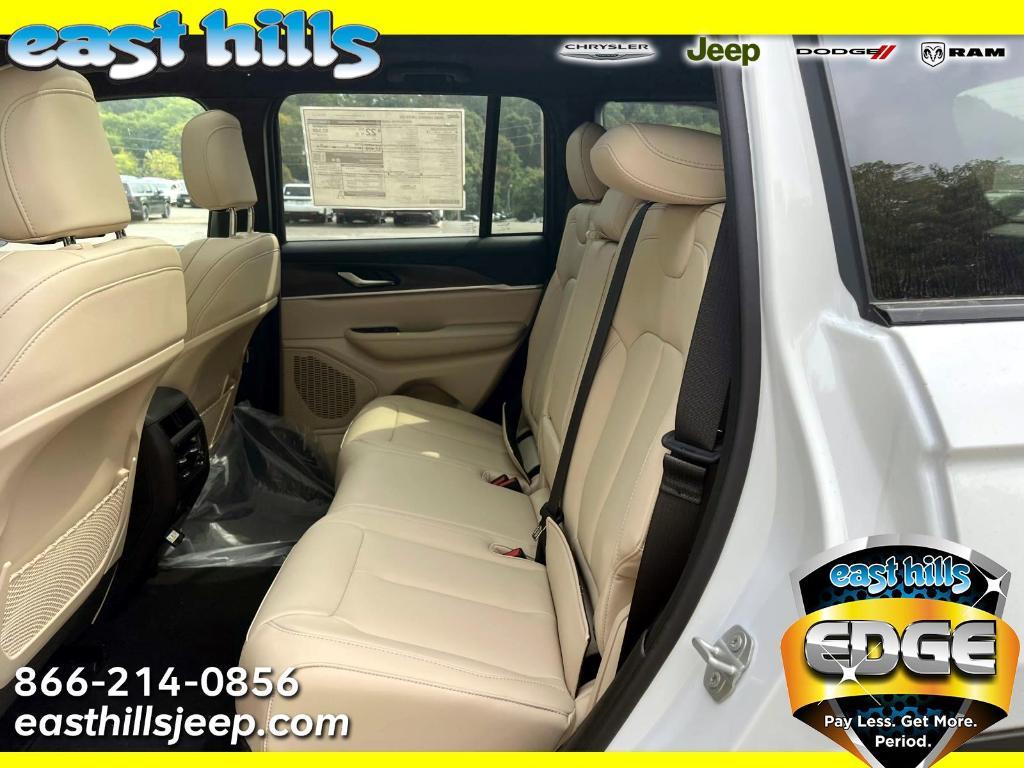 new 2025 Jeep Grand Cherokee car, priced at $49,840