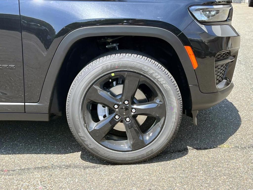 new 2025 Jeep Grand Cherokee car, priced at $48,375