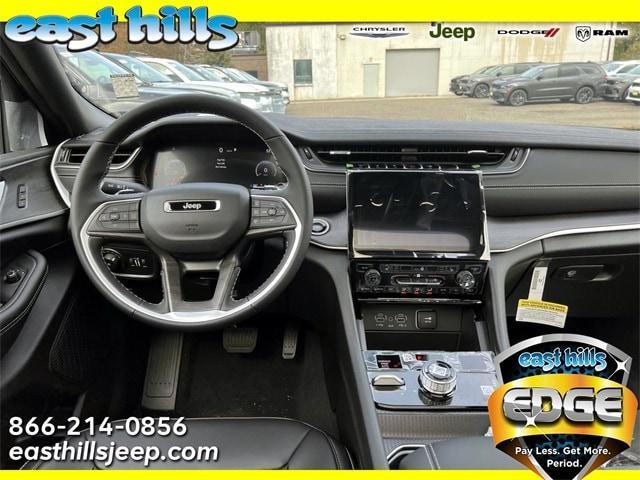 new 2025 Jeep Grand Cherokee car, priced at $53,160