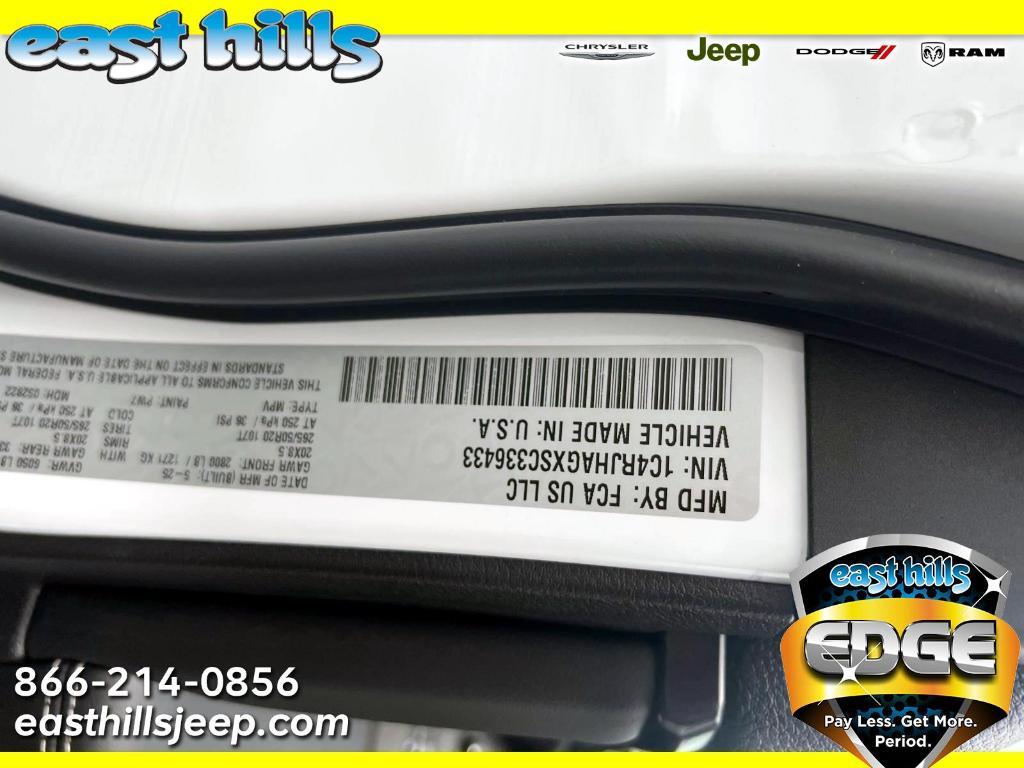 new 2025 Jeep Grand Cherokee car, priced at $47,780