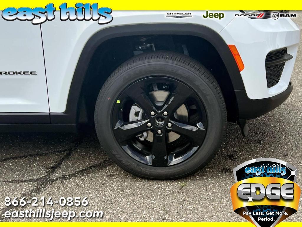 new 2025 Jeep Grand Cherokee car, priced at $47,780