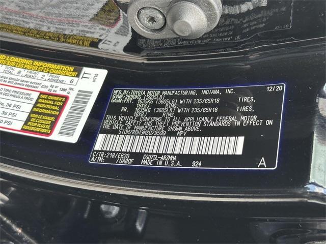 used 2021 Toyota Highlander car, priced at $34,900