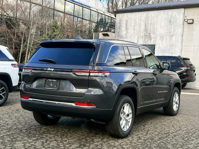 new 2025 Jeep Grand Cherokee car, priced at $42,175