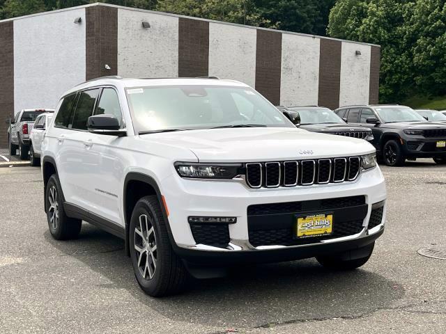 new 2025 Jeep Grand Cherokee L car, priced at $52,690