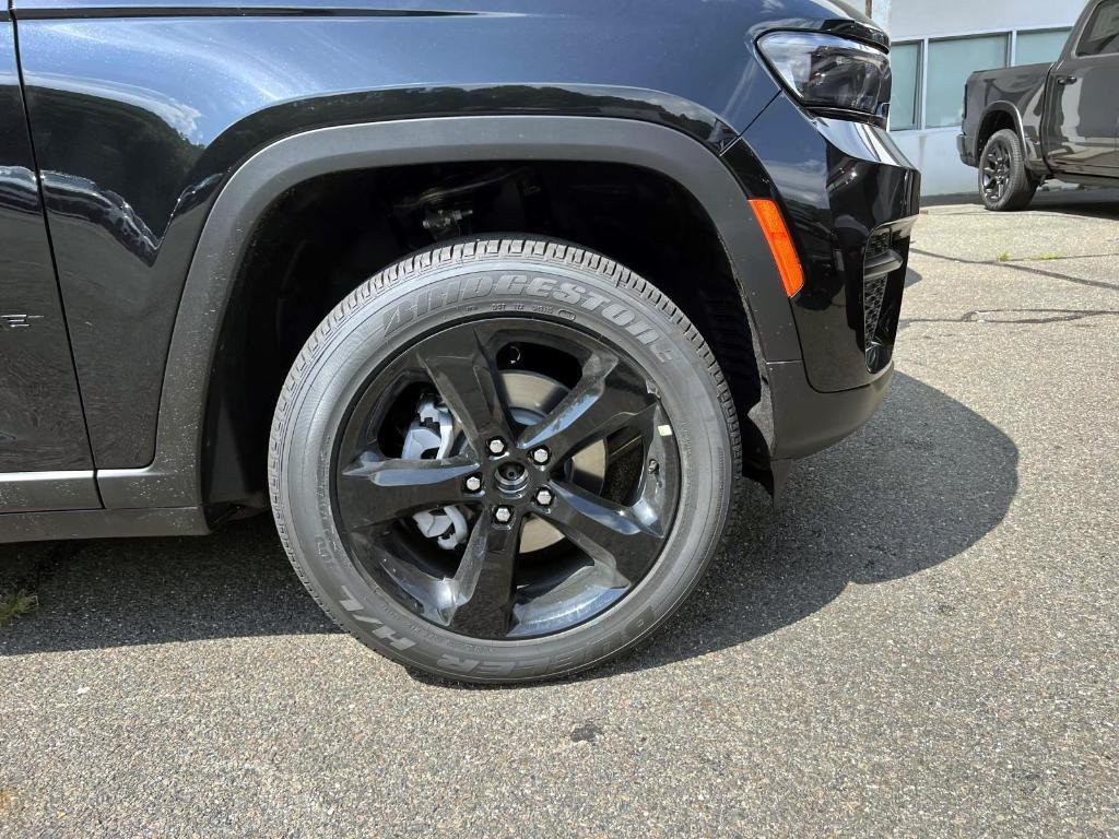 new 2025 Jeep Grand Cherokee car, priced at $48,375