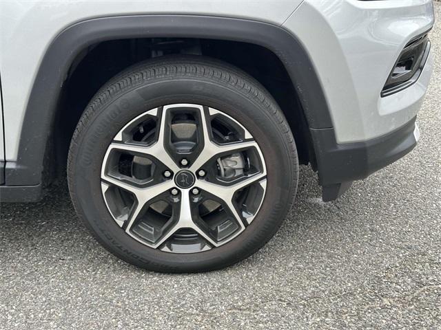used 2025 Jeep Compass car