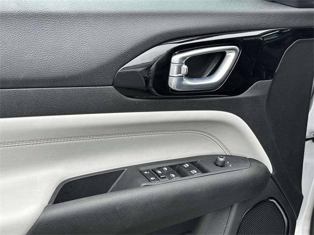 used 2025 Jeep Compass car