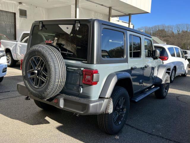 new 2025 Jeep Wrangler car, priced at $51,905