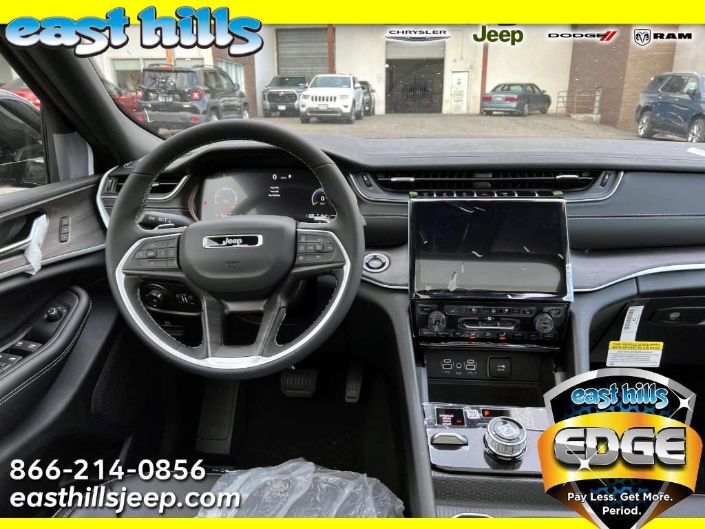 new 2025 Jeep Grand Cherokee car, priced at $52,935