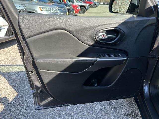 used 2022 Jeep Cherokee car, priced at $24,481