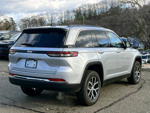 new 2025 Jeep Grand Cherokee car, priced at $49,810