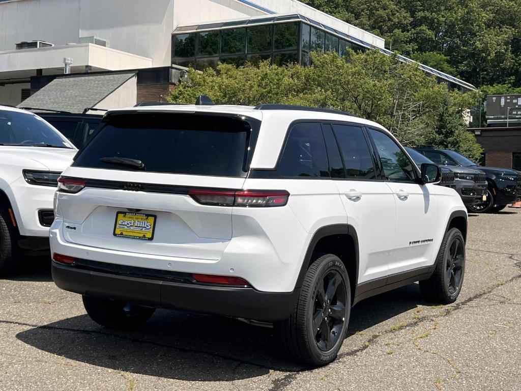 new 2025 Jeep Grand Cherokee car, priced at $47,780