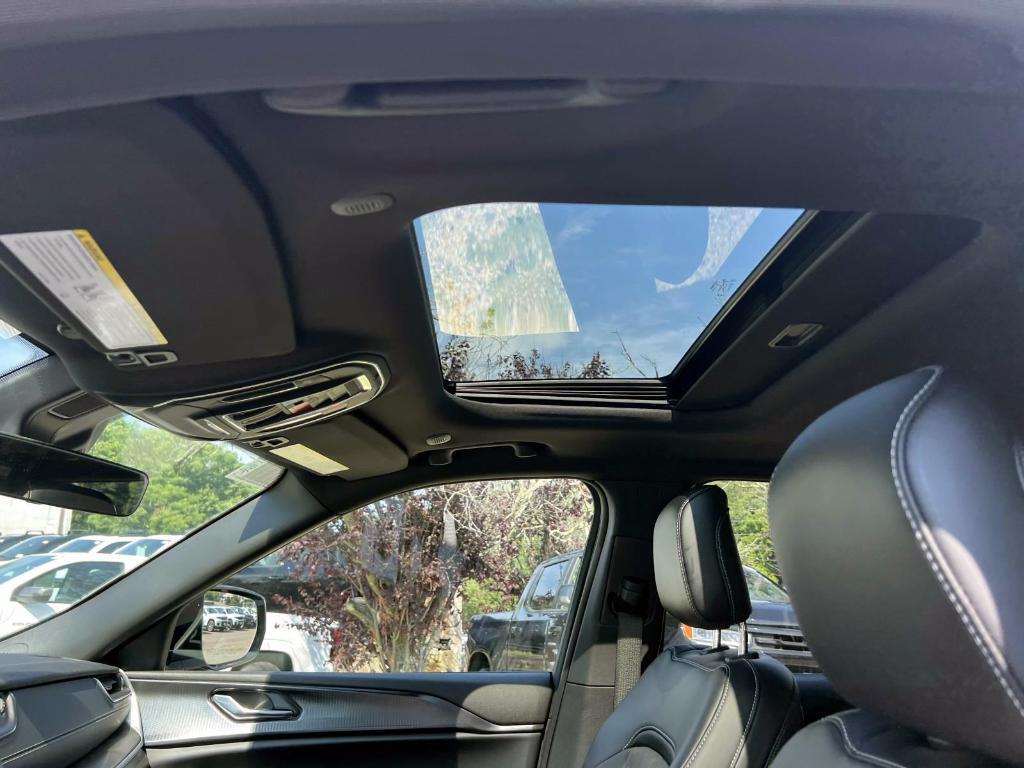 new 2025 Jeep Grand Cherokee car, priced at $47,780