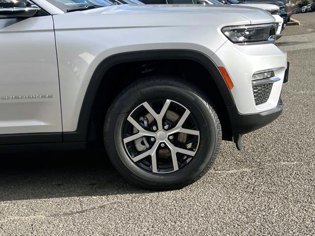 new 2024 Jeep Grand Cherokee L car, priced at $54,910