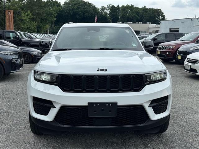 used 2022 Jeep Grand Cherokee car, priced at $33,660