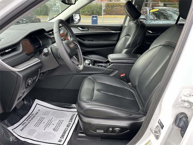 used 2023 Jeep Grand Cherokee car, priced at $30,995